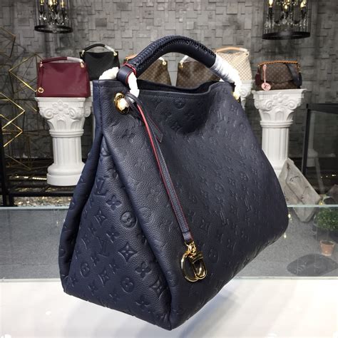 louis vuitton messenger bag yupoo|louis vuitton messenger bag women.